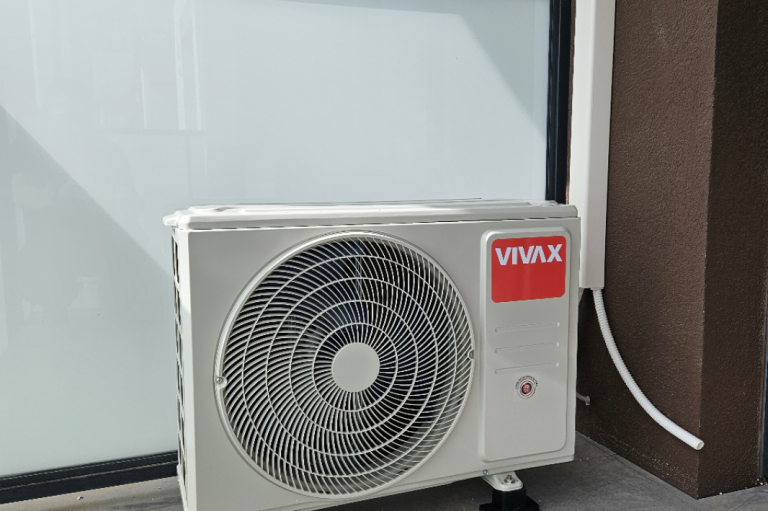VIVAX R+